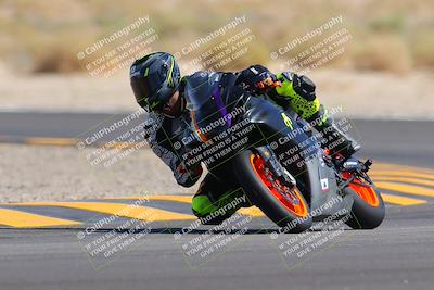 media/Oct-08-2022-SoCal Trackdays (Sat) [[1fc3beec89]]/Turn 16 (125pm)/